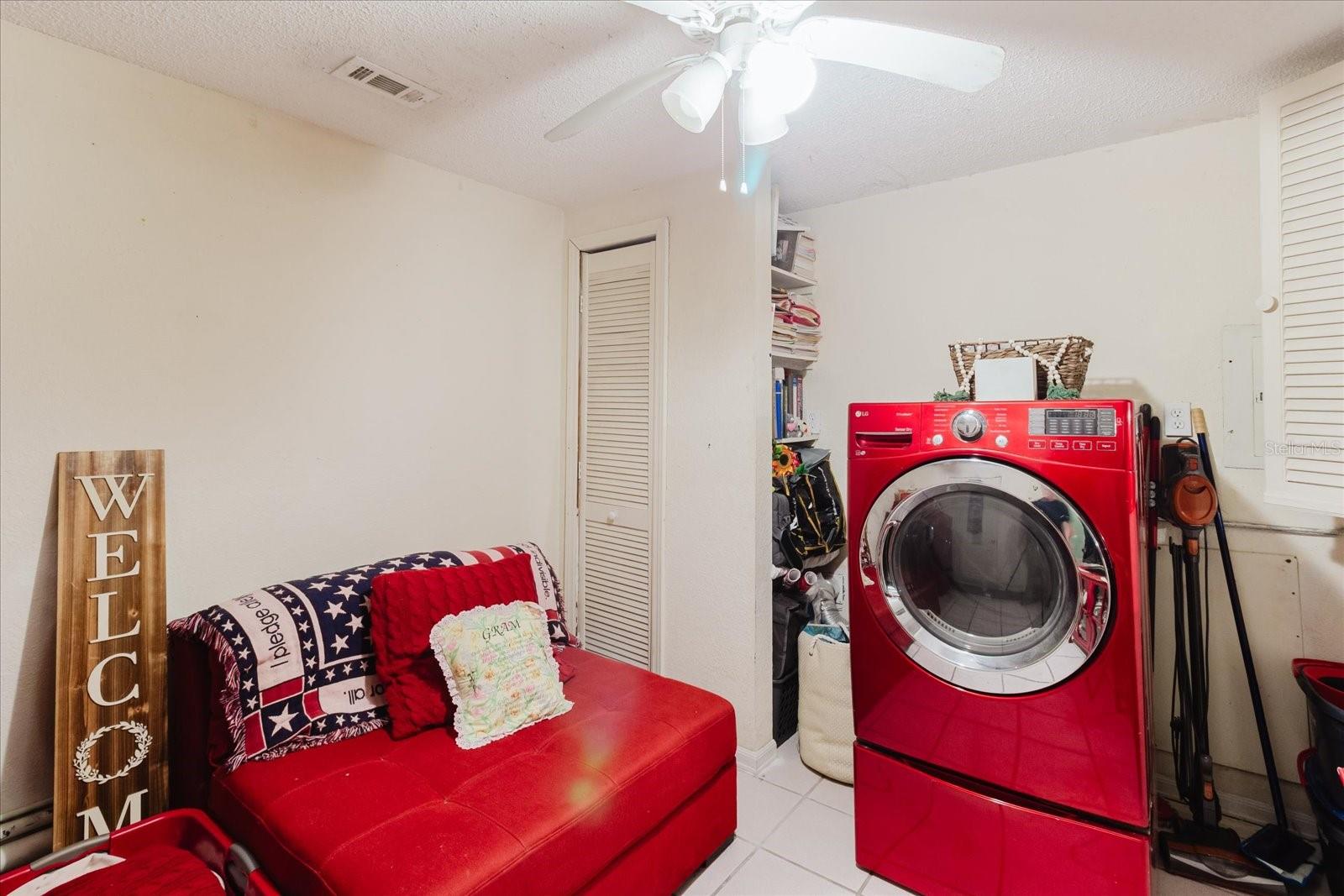 Image 38 of 67 For 6420 92nd Place 1202