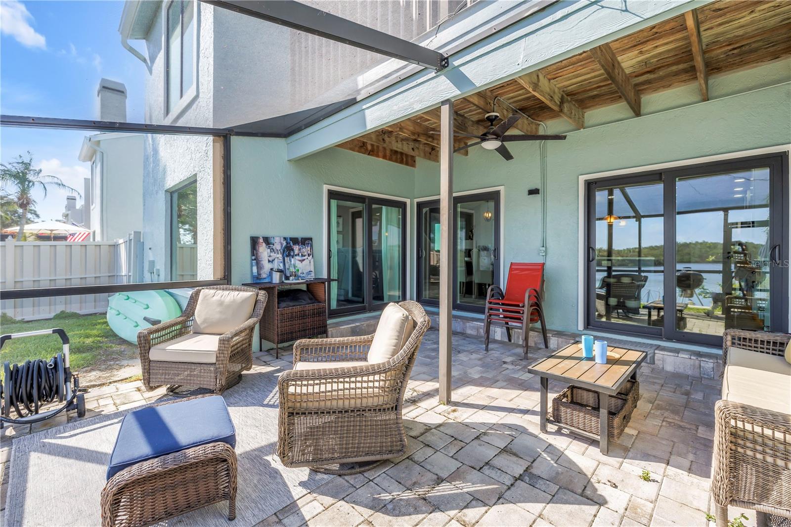 Image 26 of 30 For 1052 Sanabel Court Ne