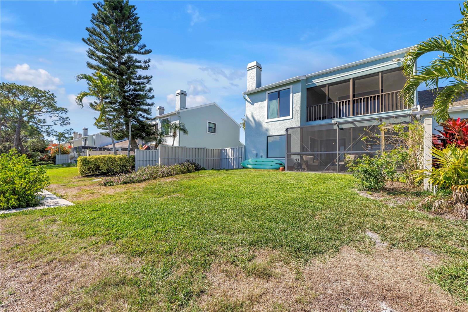 Image 28 of 30 For 1052 Sanabel Court Ne