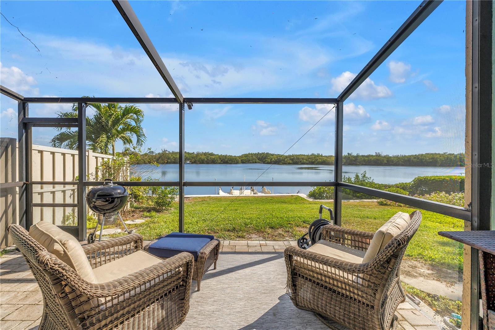 Image 29 of 30 For 1052 Sanabel Court Ne