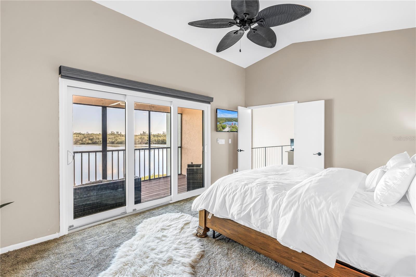 Image 8 of 30 For 1052 Sanabel Court Ne