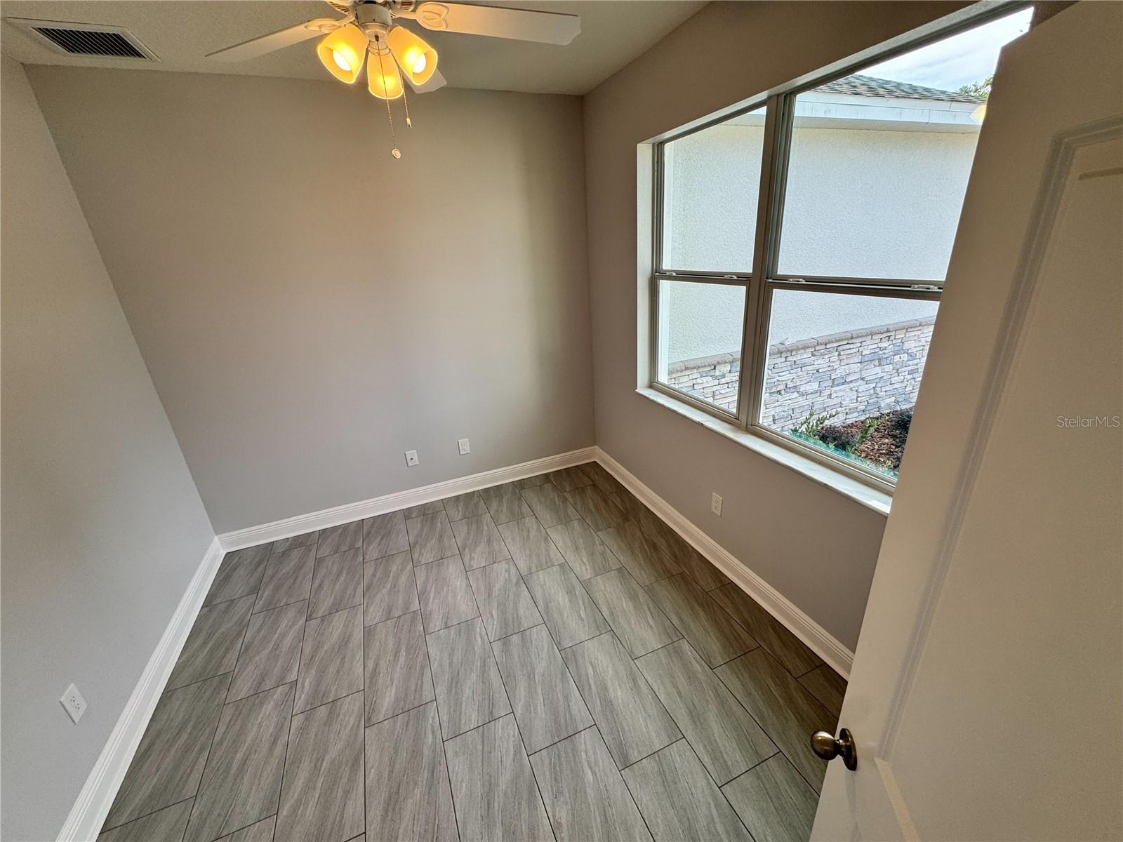 Image 18 of 61 For 37533 Teri Court