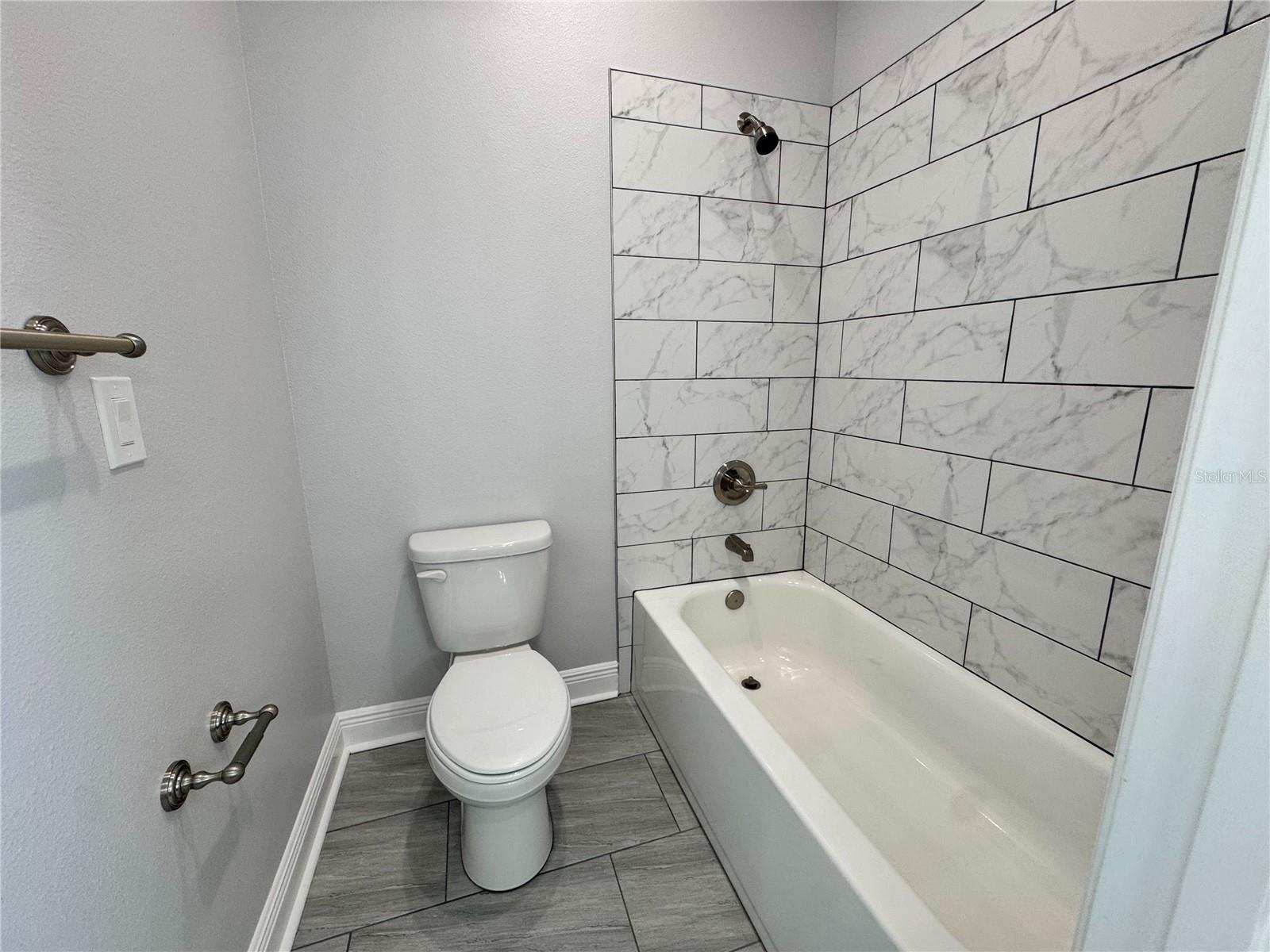 Image 31 of 61 For 37533 Teri Court