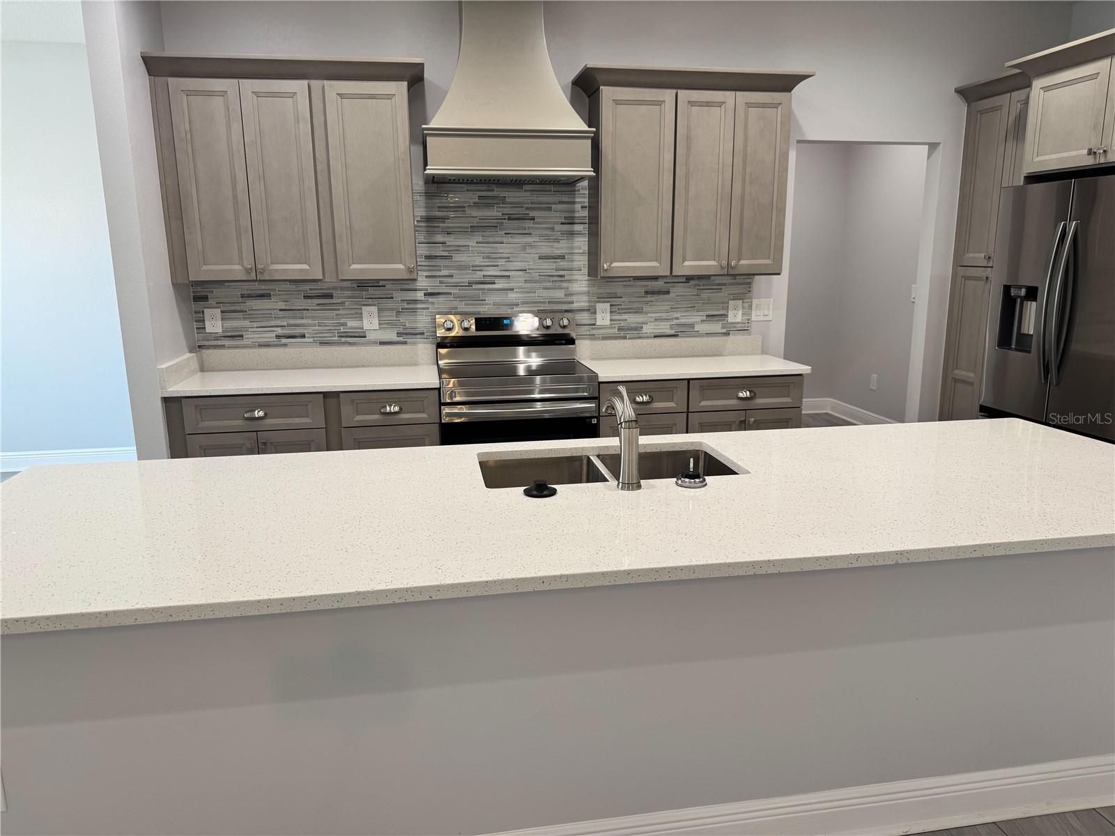 Image 8 of 61 For 37533 Teri Court