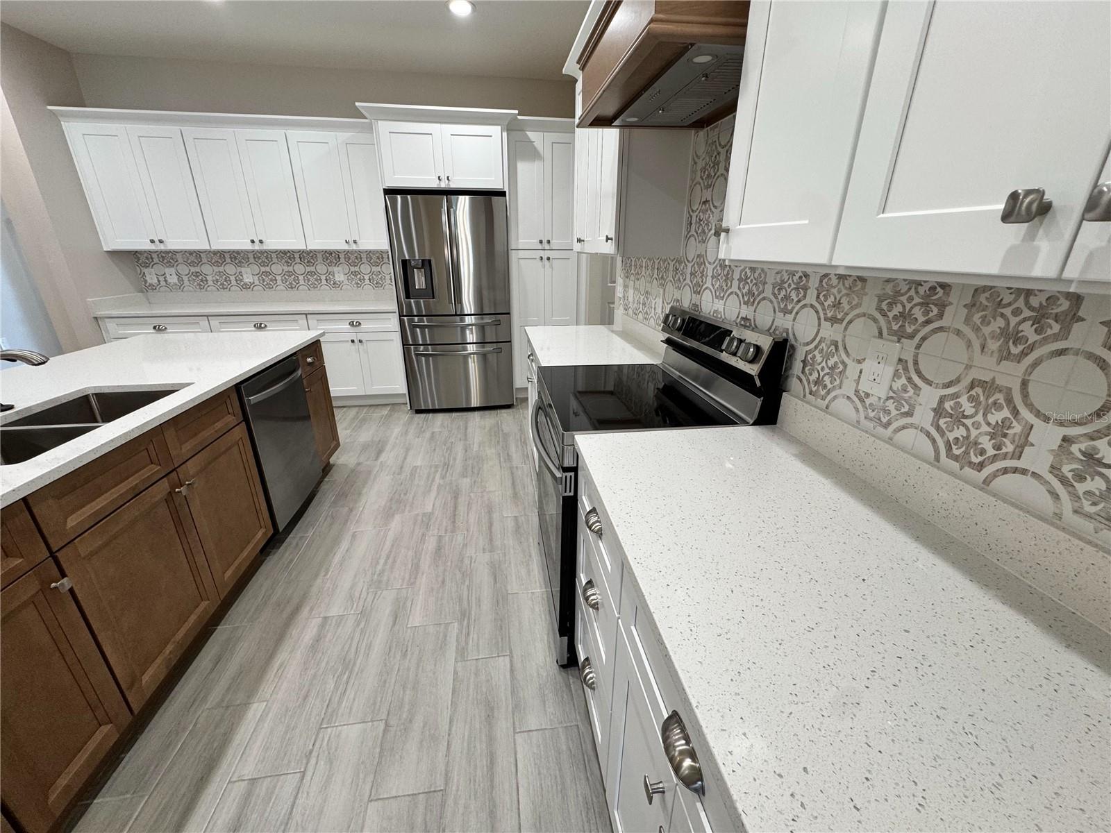 Image 12 of 56 For 37565 Teri Court