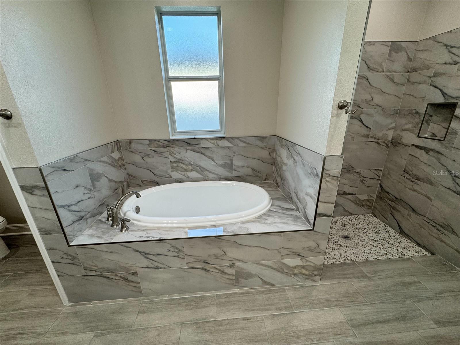 Image 37 of 56 For 37565 Teri Court