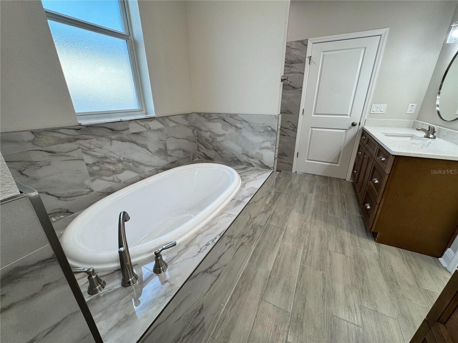 Image 38 of 56 For 37565 Teri Court