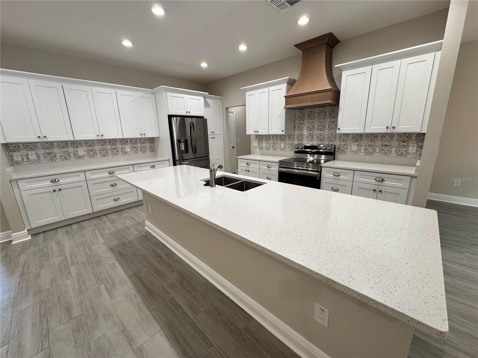 Image 9 of 56 For 37565 Teri Court