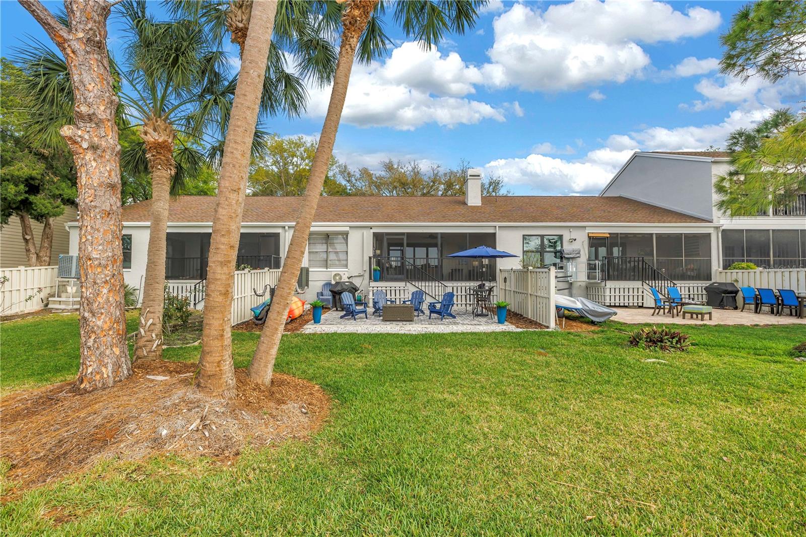 Image 21 of 36 For 912 Myakka Court Ne