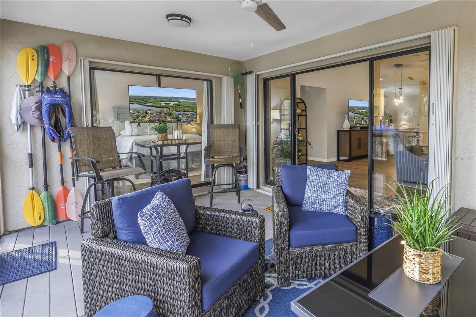 Image 5 of 36 For 912 Myakka Court Ne