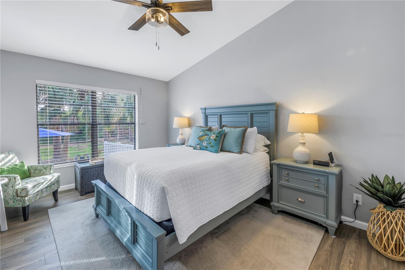 Image 9 of 36 For 912 Myakka Court Ne