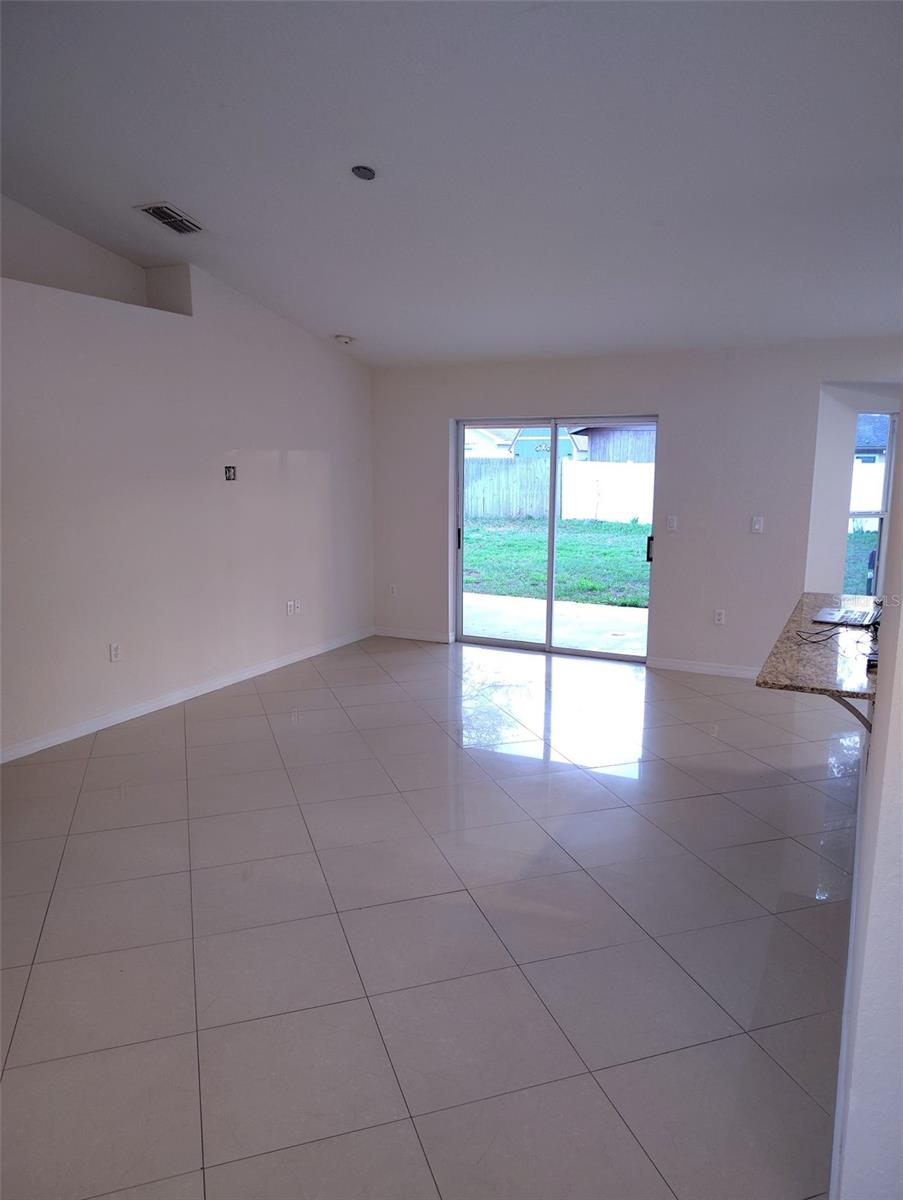 Image 6 of 15 For 153 Rosedale Avenue