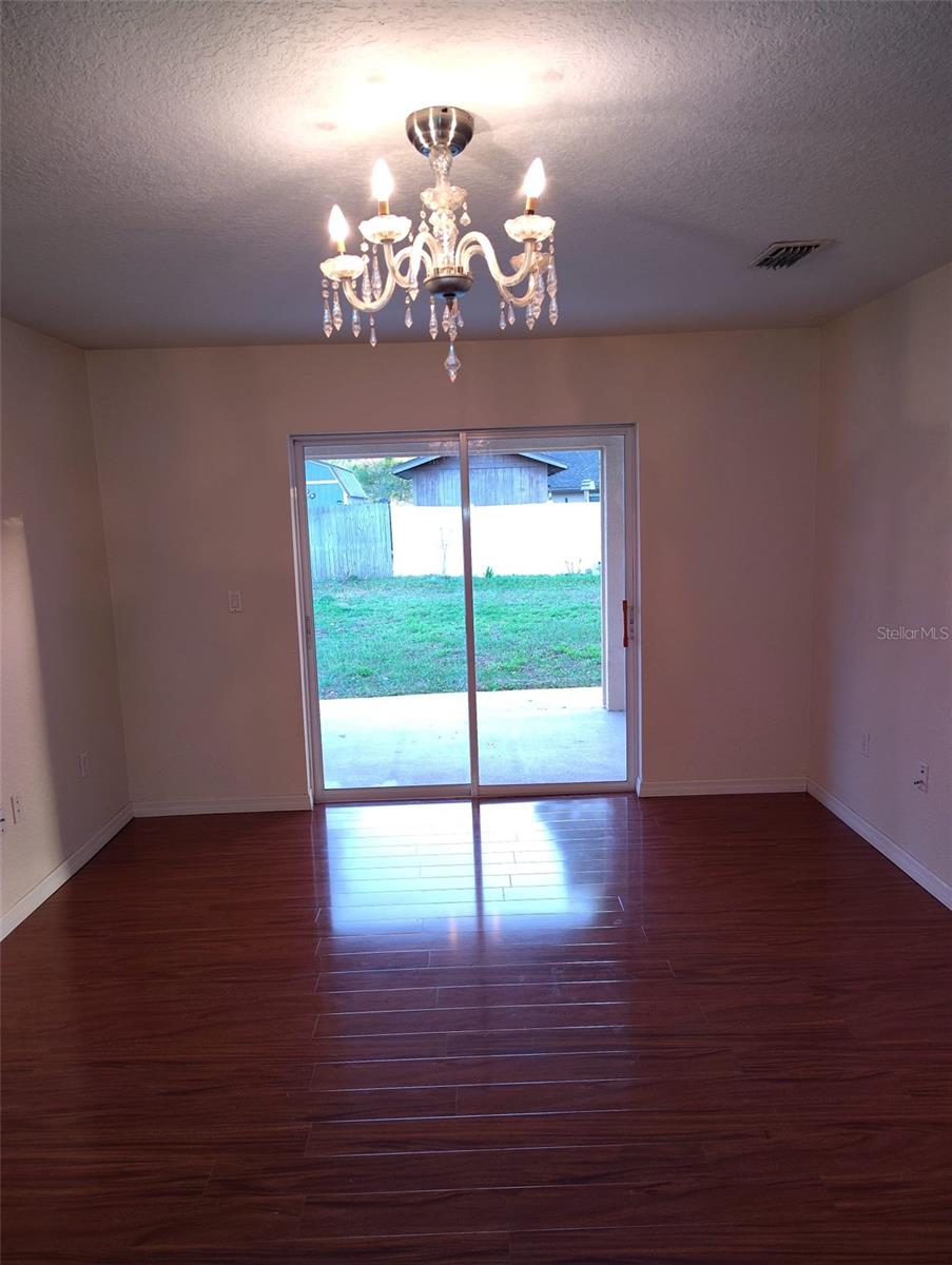 Image 7 of 15 For 153 Rosedale Avenue