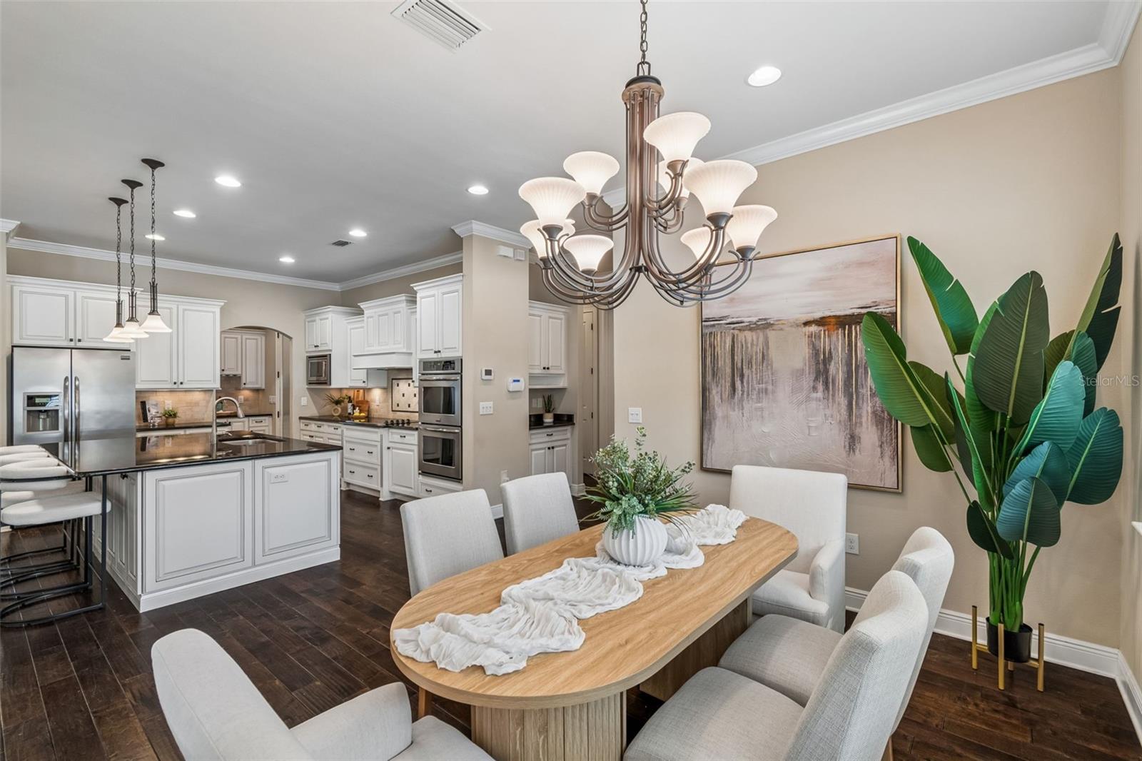 Image 31 of 90 For 3902 Vasconia Street