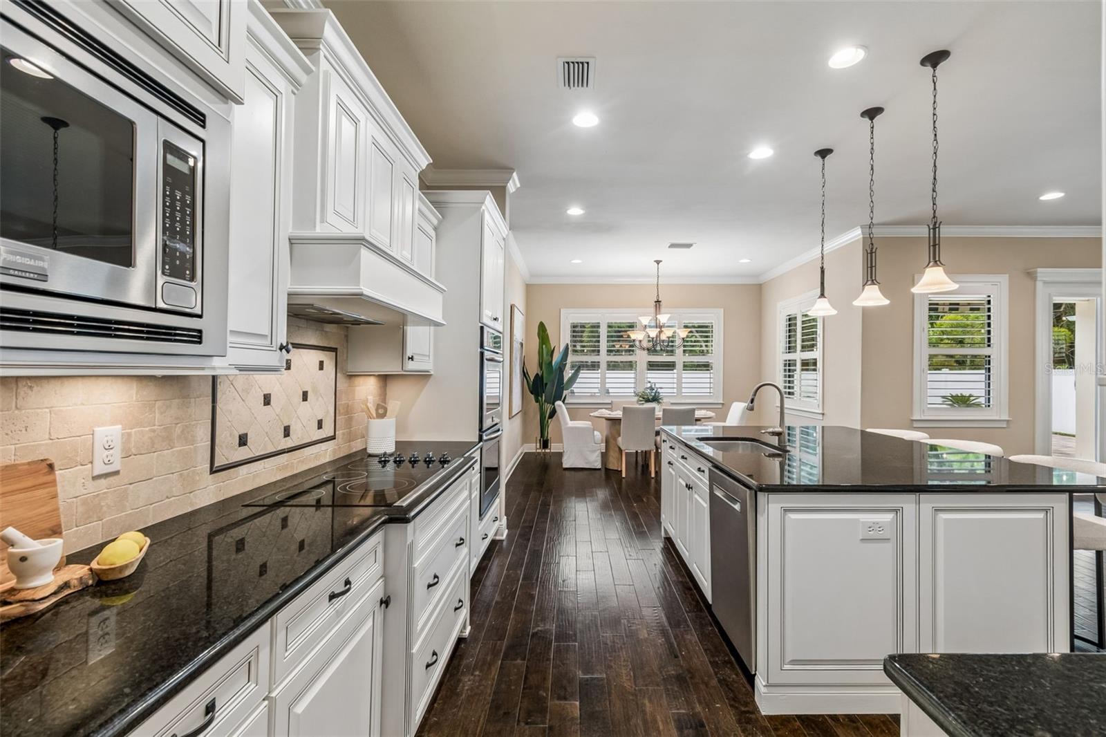 Image 42 of 90 For 3902 Vasconia Street