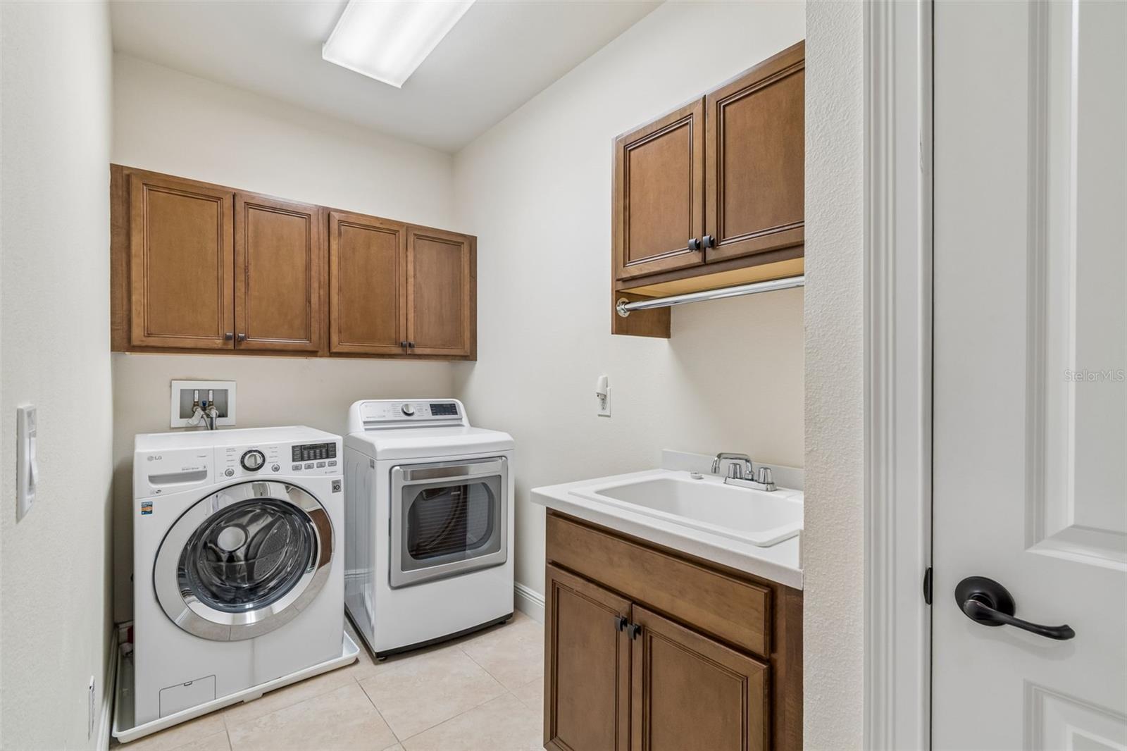 Image 57 of 90 For 3902 Vasconia Street