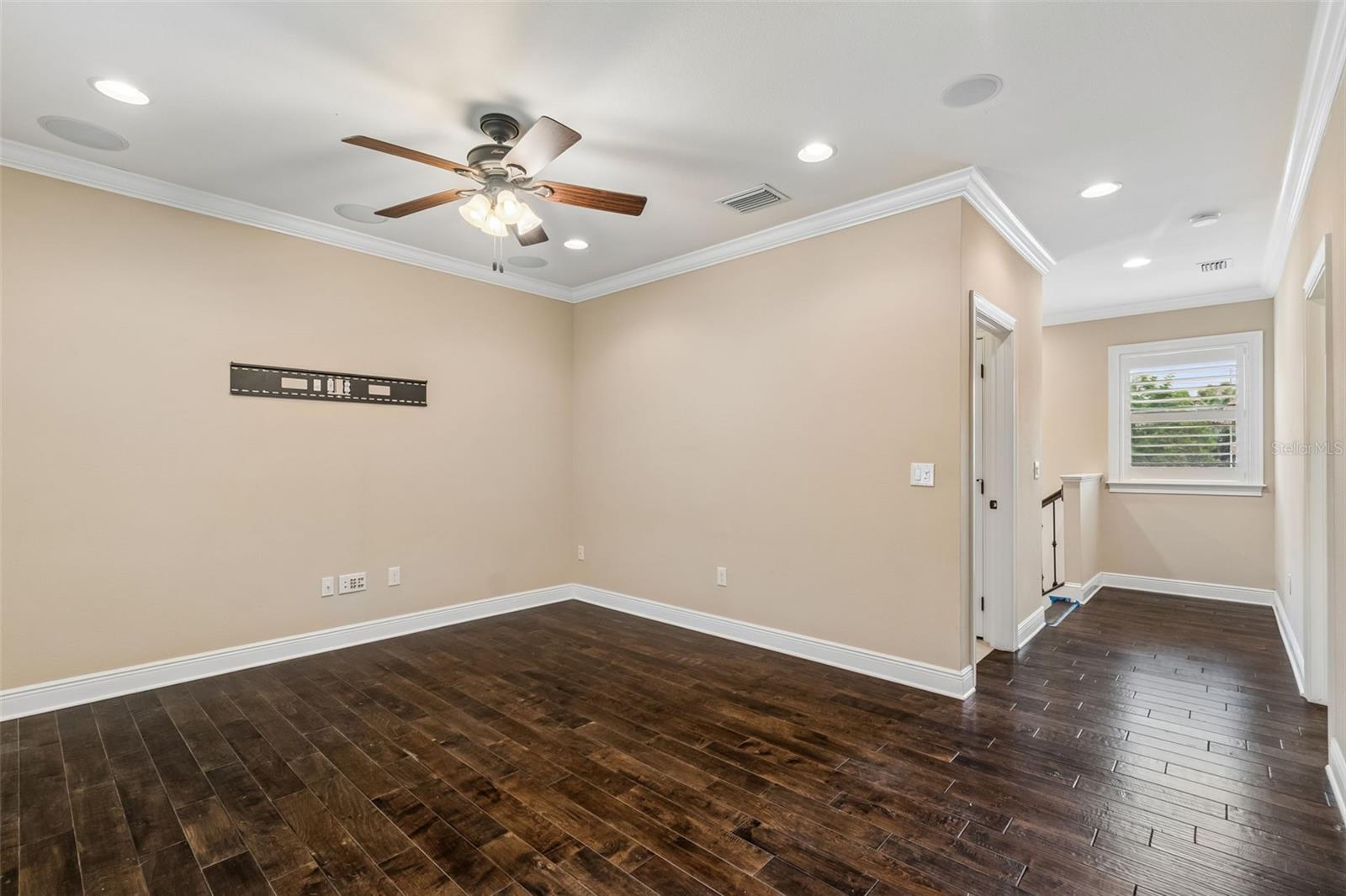 Image 60 of 90 For 3902 Vasconia Street