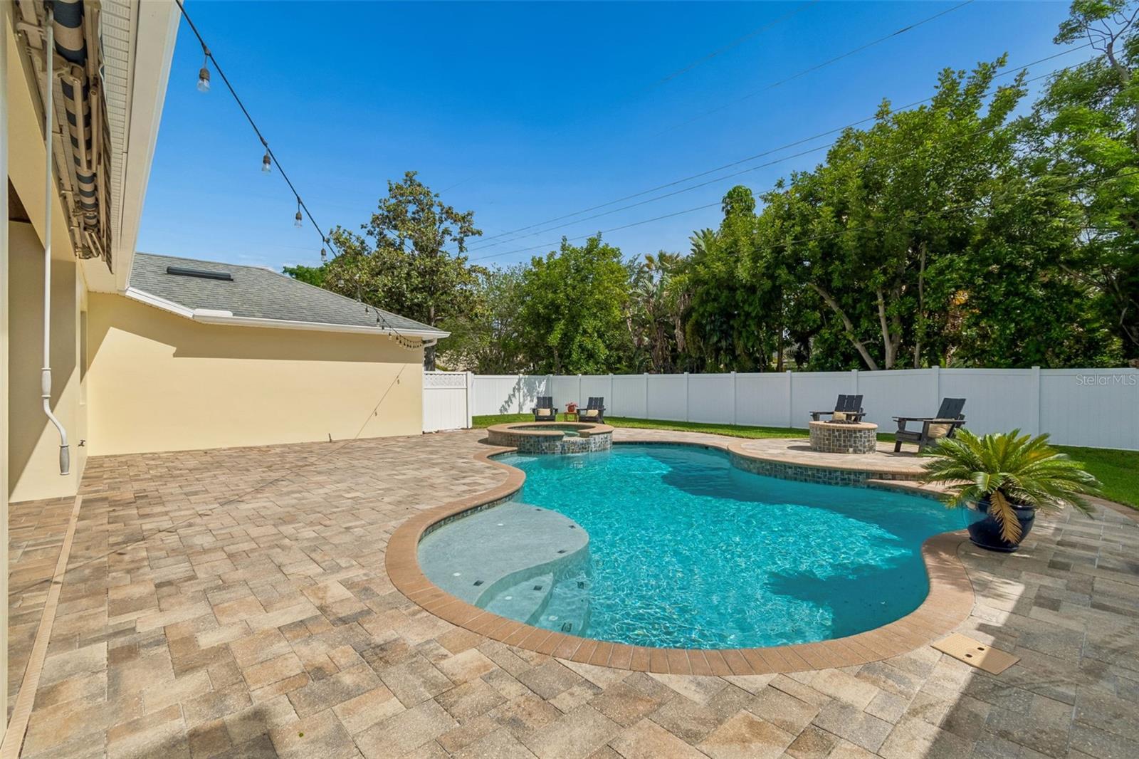 Image 77 of 90 For 3902 Vasconia Street