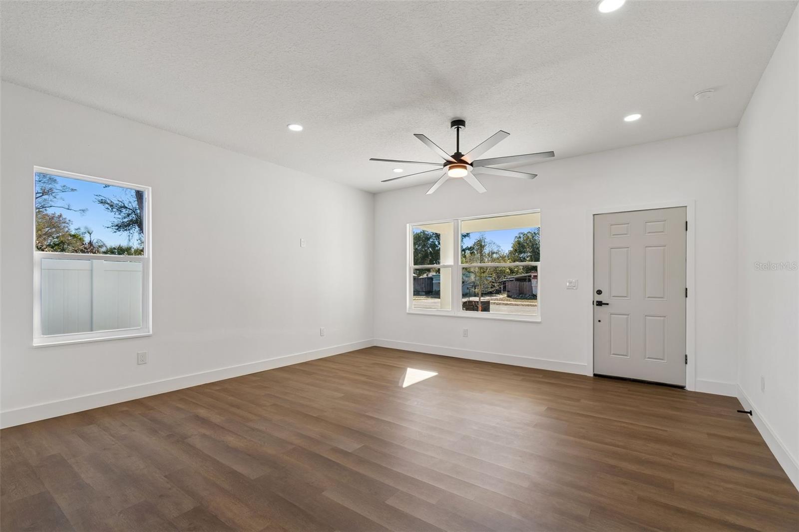 Image 17 of 83 For 5111 68th Street N