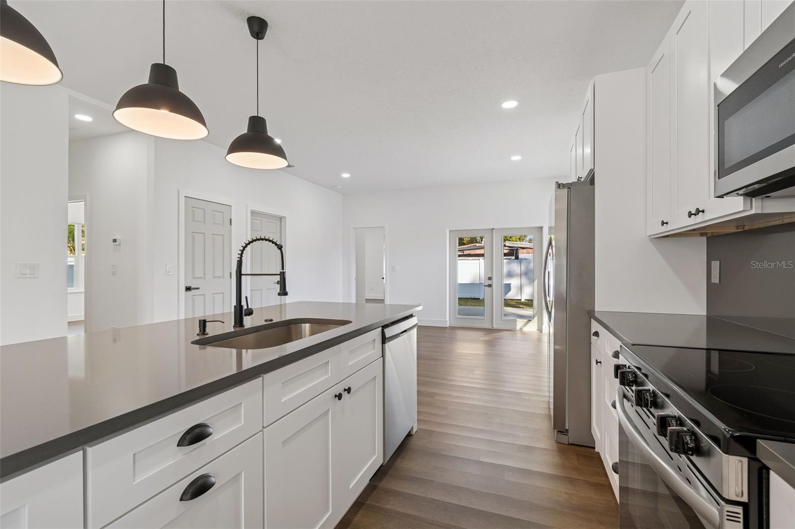 Image 28 of 83 For 5111 68th Street N