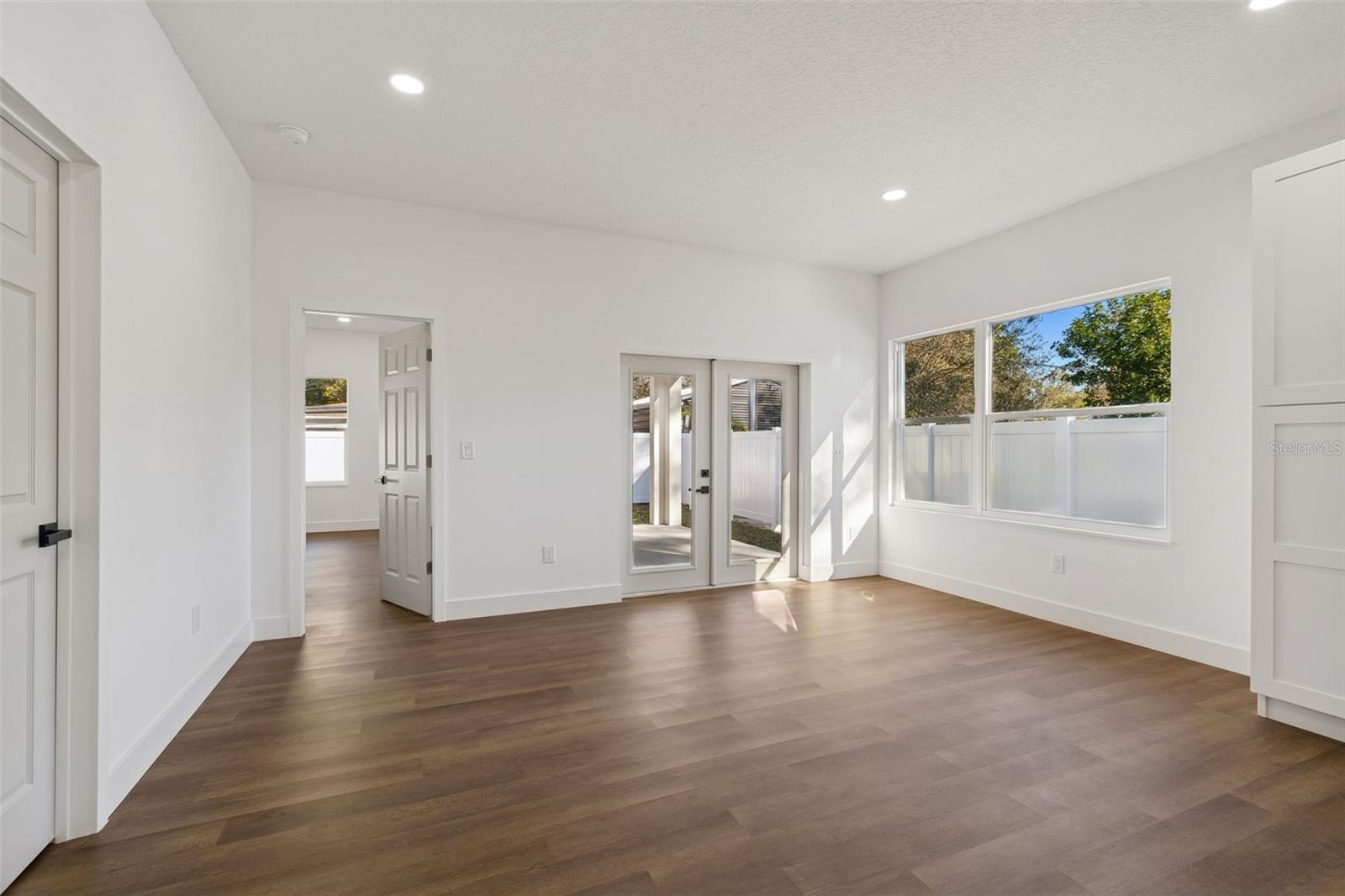 Image 31 of 83 For 5111 68th Street N