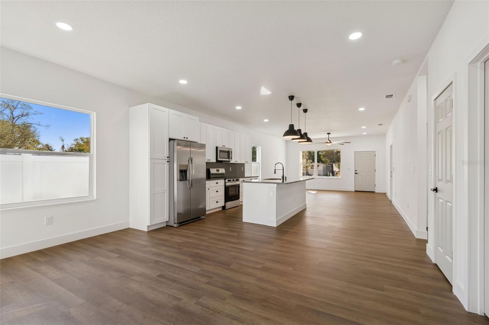 Image 32 of 83 For 5111 68th Street N