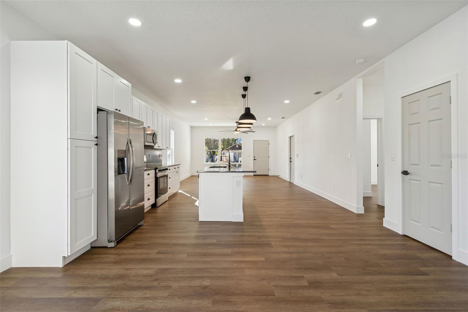 Image 33 of 83 For 5111 68th Street N