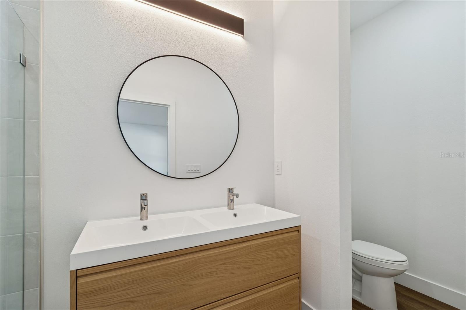 Image 42 of 83 For 5111 68th Street N