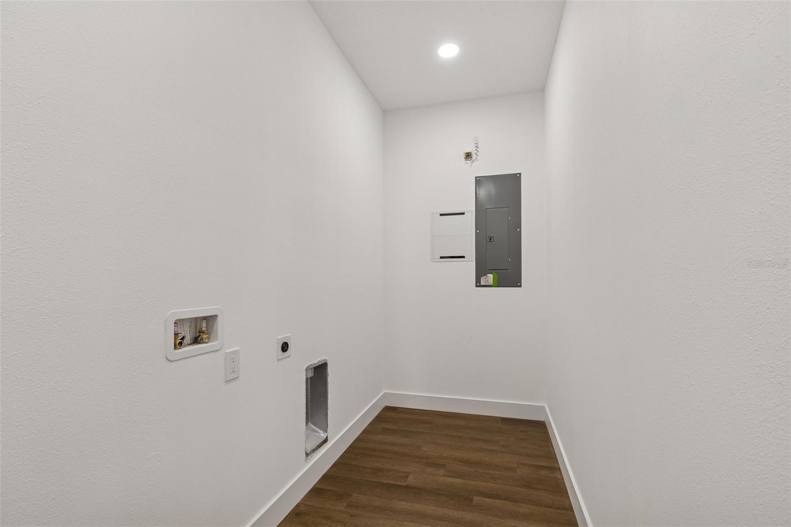 Image 58 of 83 For 5111 68th Street N