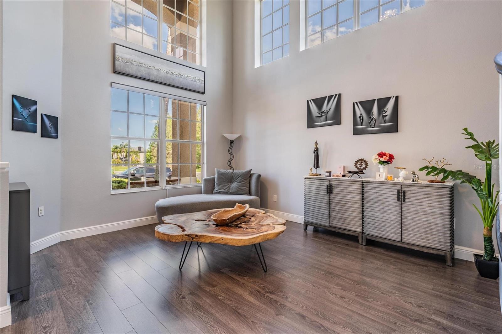 Image 10 of 69 For 23626 Abercorn Lane