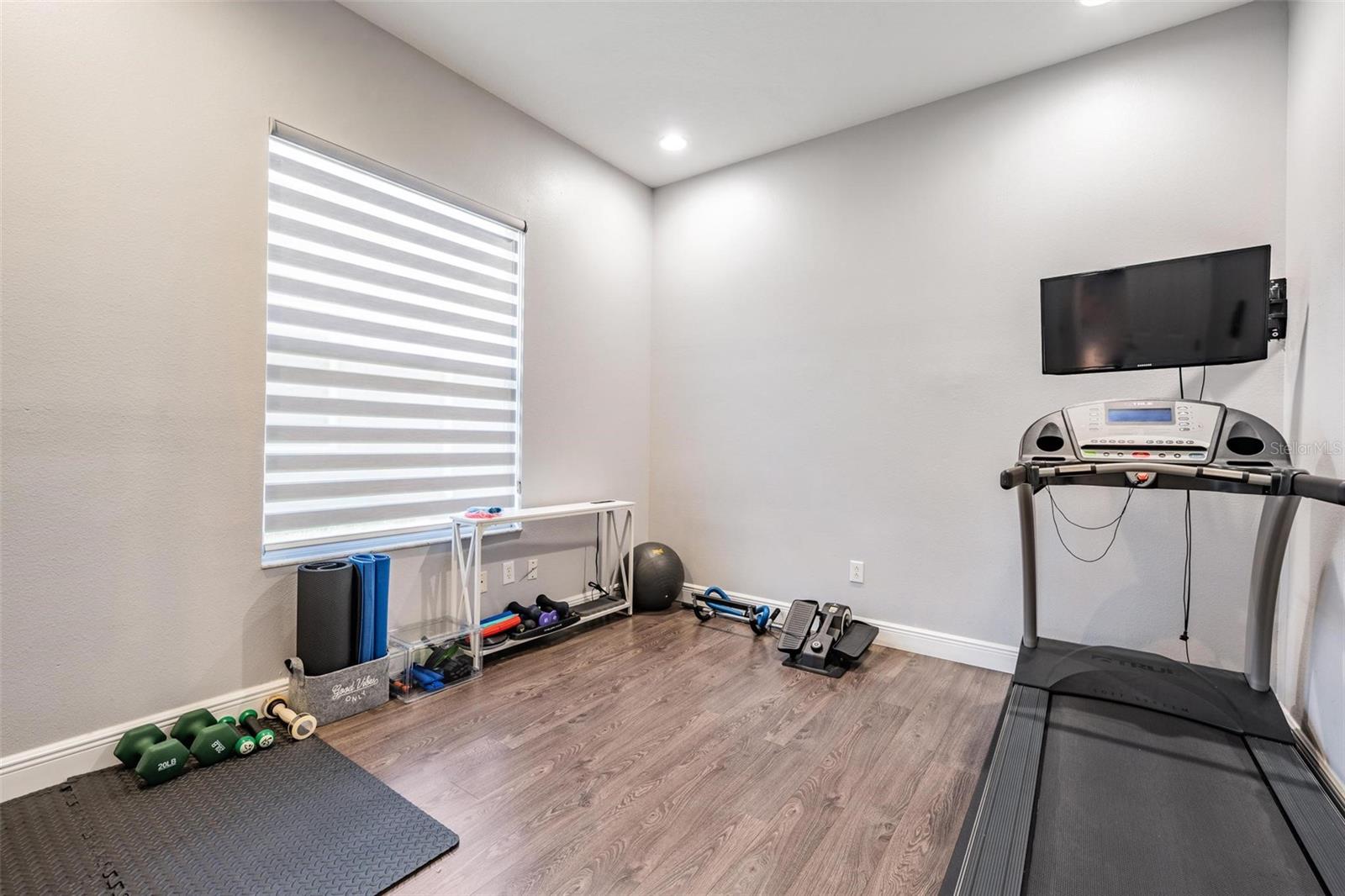 Image 26 of 69 For 23626 Abercorn Lane