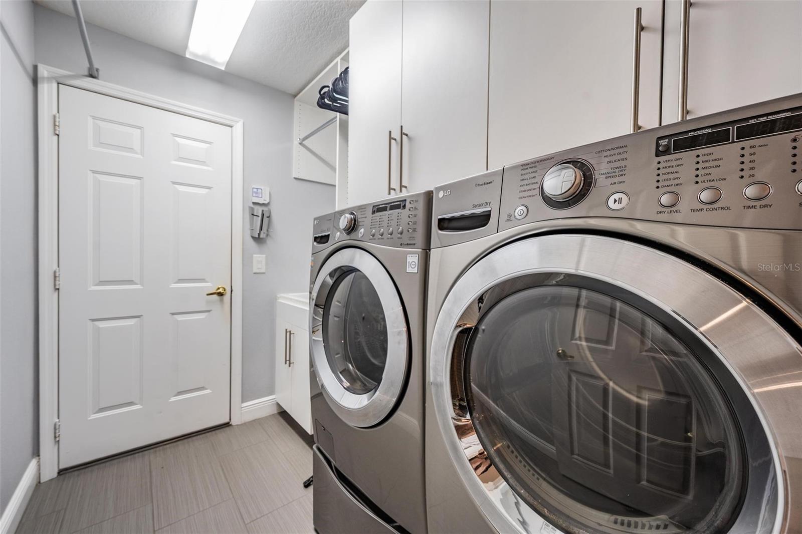 Image 27 of 69 For 23626 Abercorn Lane