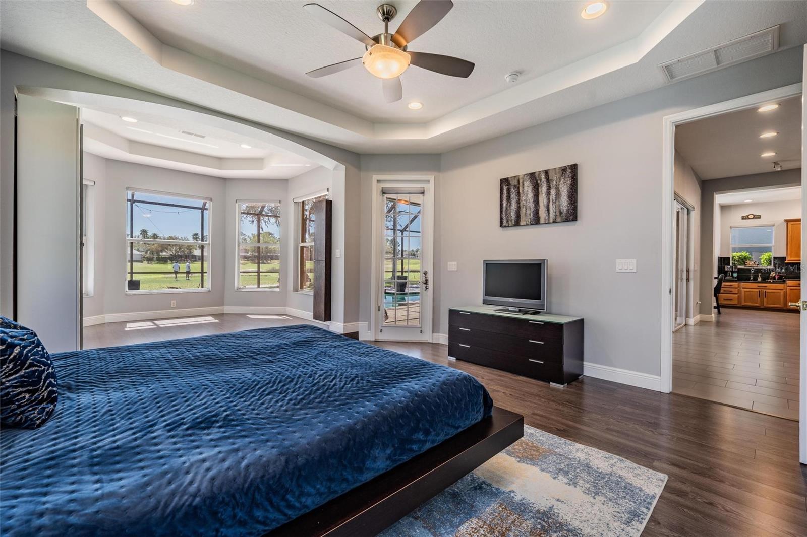 Image 29 of 69 For 23626 Abercorn Lane