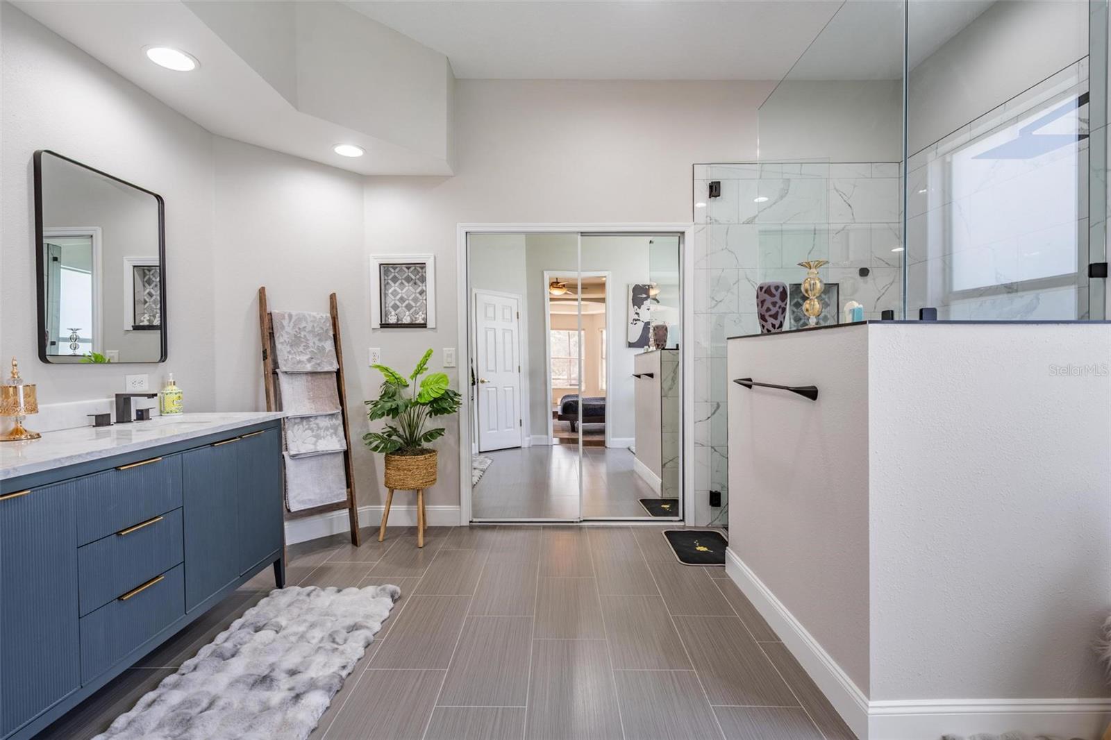 Image 32 of 69 For 23626 Abercorn Lane