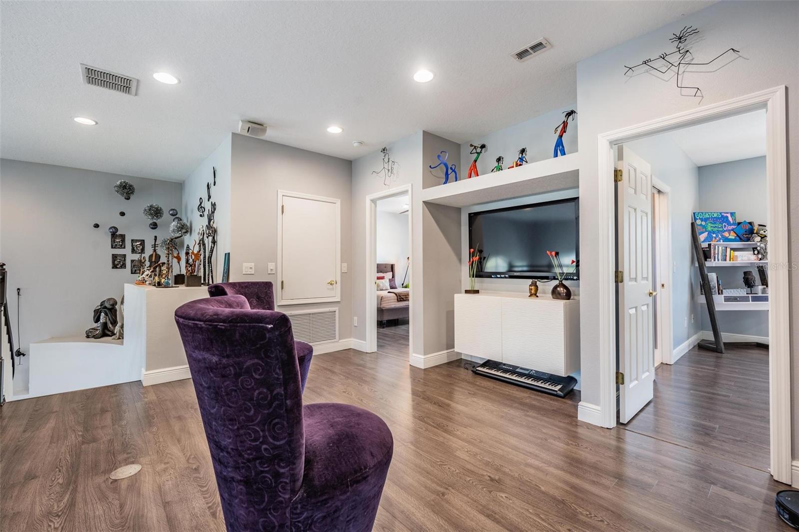 Image 36 of 69 For 23626 Abercorn Lane