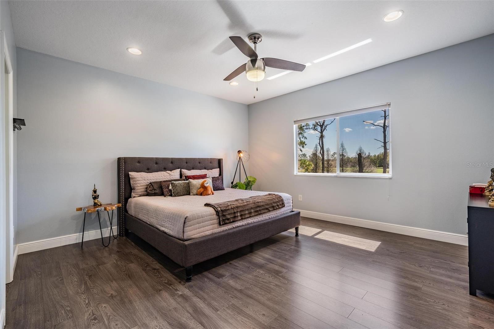 Image 38 of 69 For 23626 Abercorn Lane