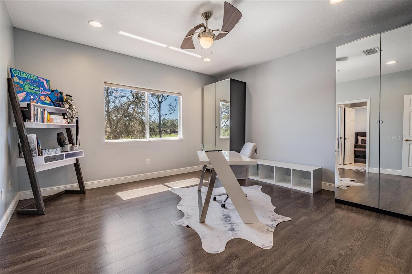 Image 41 of 69 For 23626 Abercorn Lane