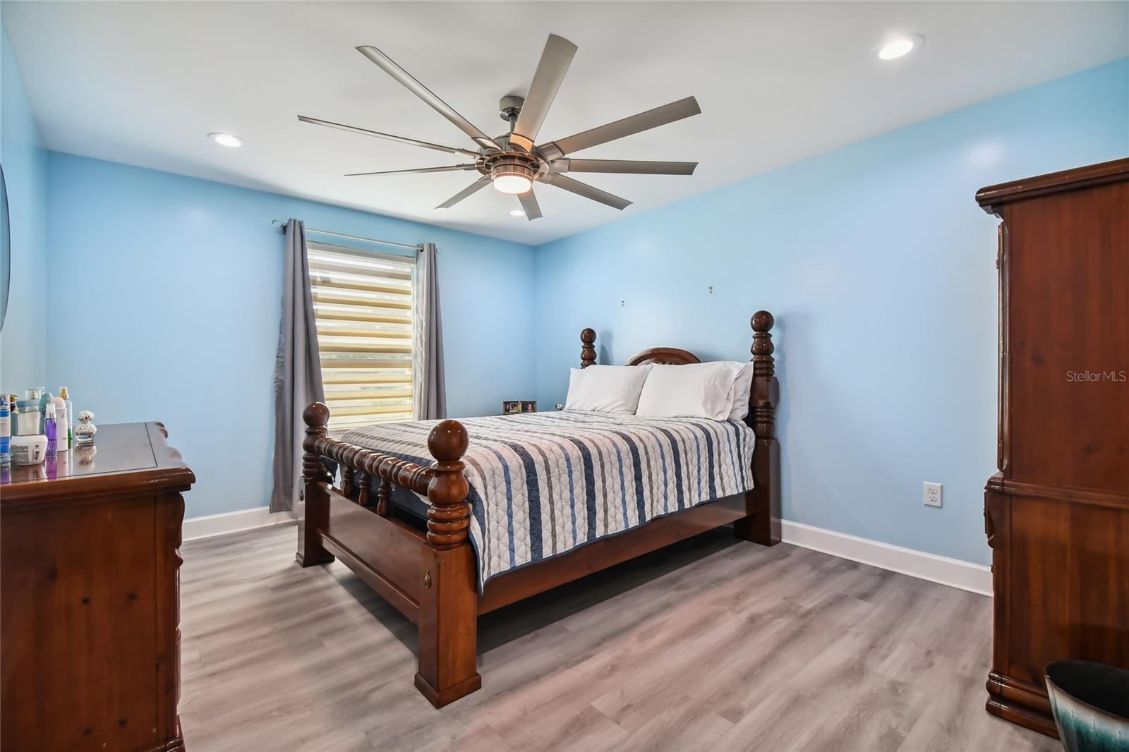 Image 48 of 100 For 711 Eagle Lane