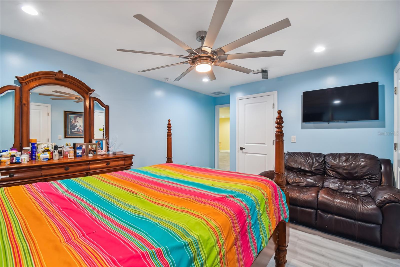 Image 54 of 100 For 711 Eagle Lane