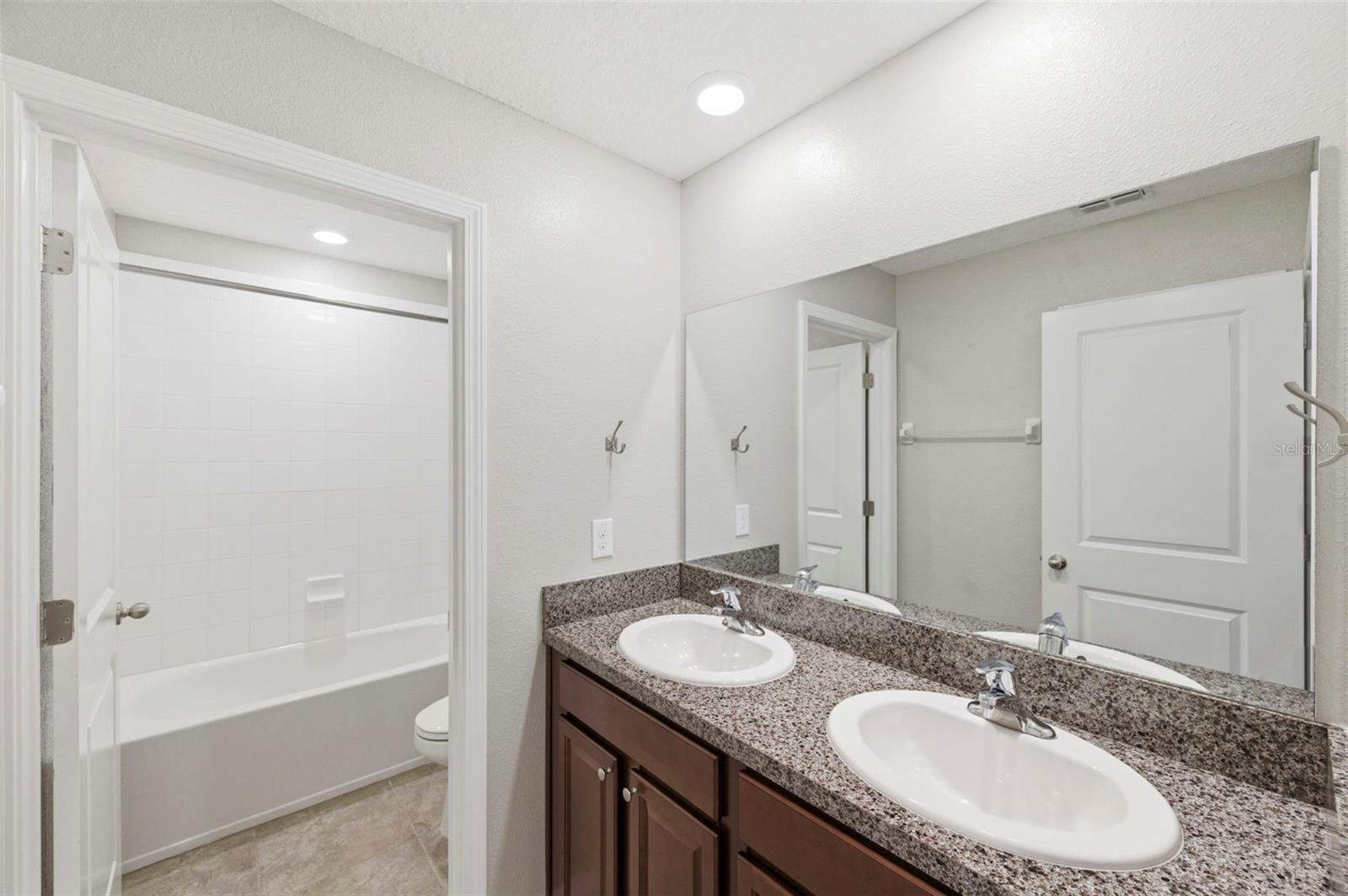 Image 33 of 47 For 6342 Cobble Bliss Street