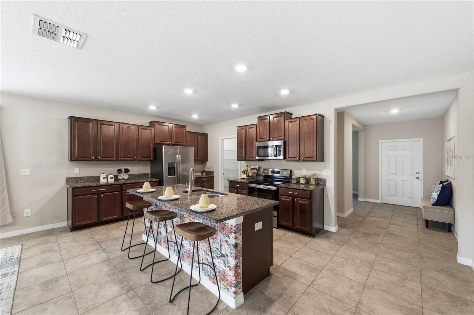 Image 9 of 47 For 6342 Cobble Bliss Street