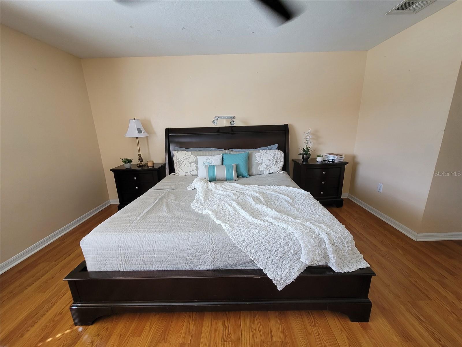 Image 15 of 74 For 27640 Breakers Drive