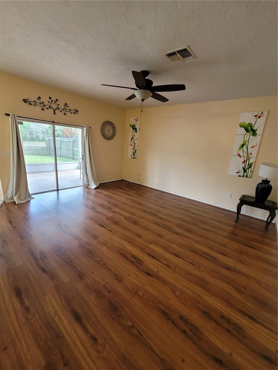 Image 8 of 74 For 27640 Breakers Drive