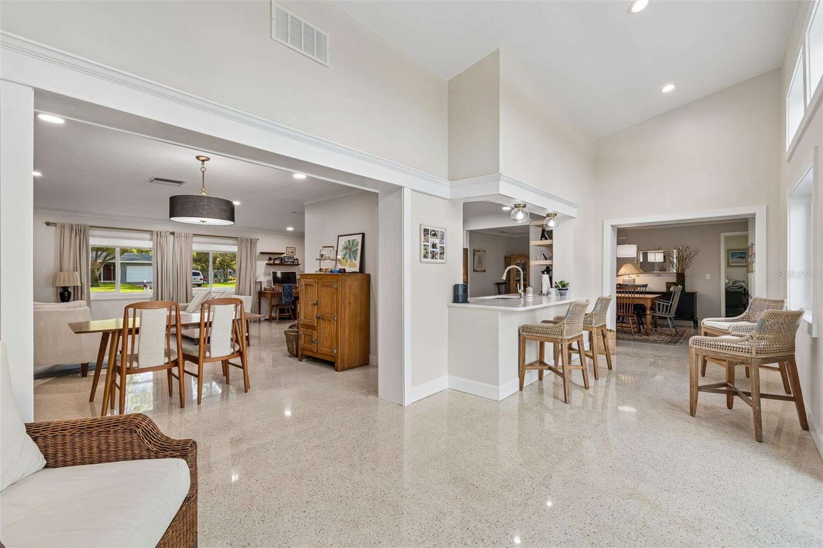 Image 17 of 54 For 3302 San Jose Street