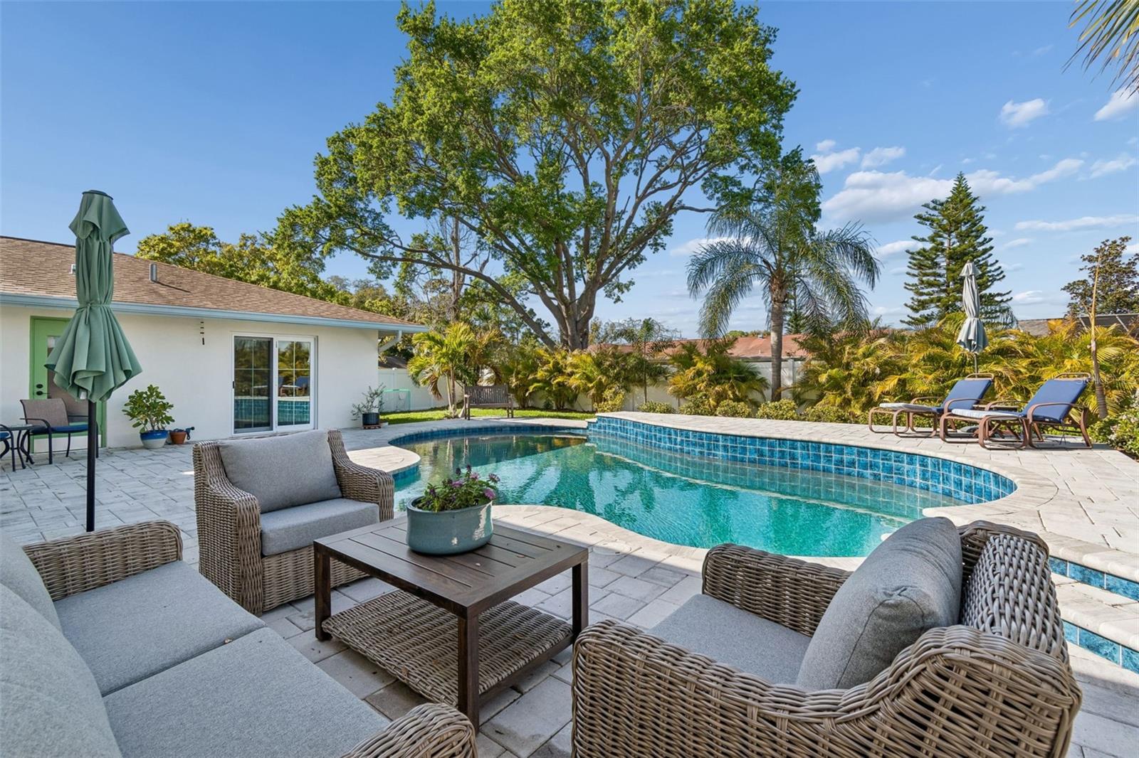 Image 44 of 54 For 3302 San Jose Street