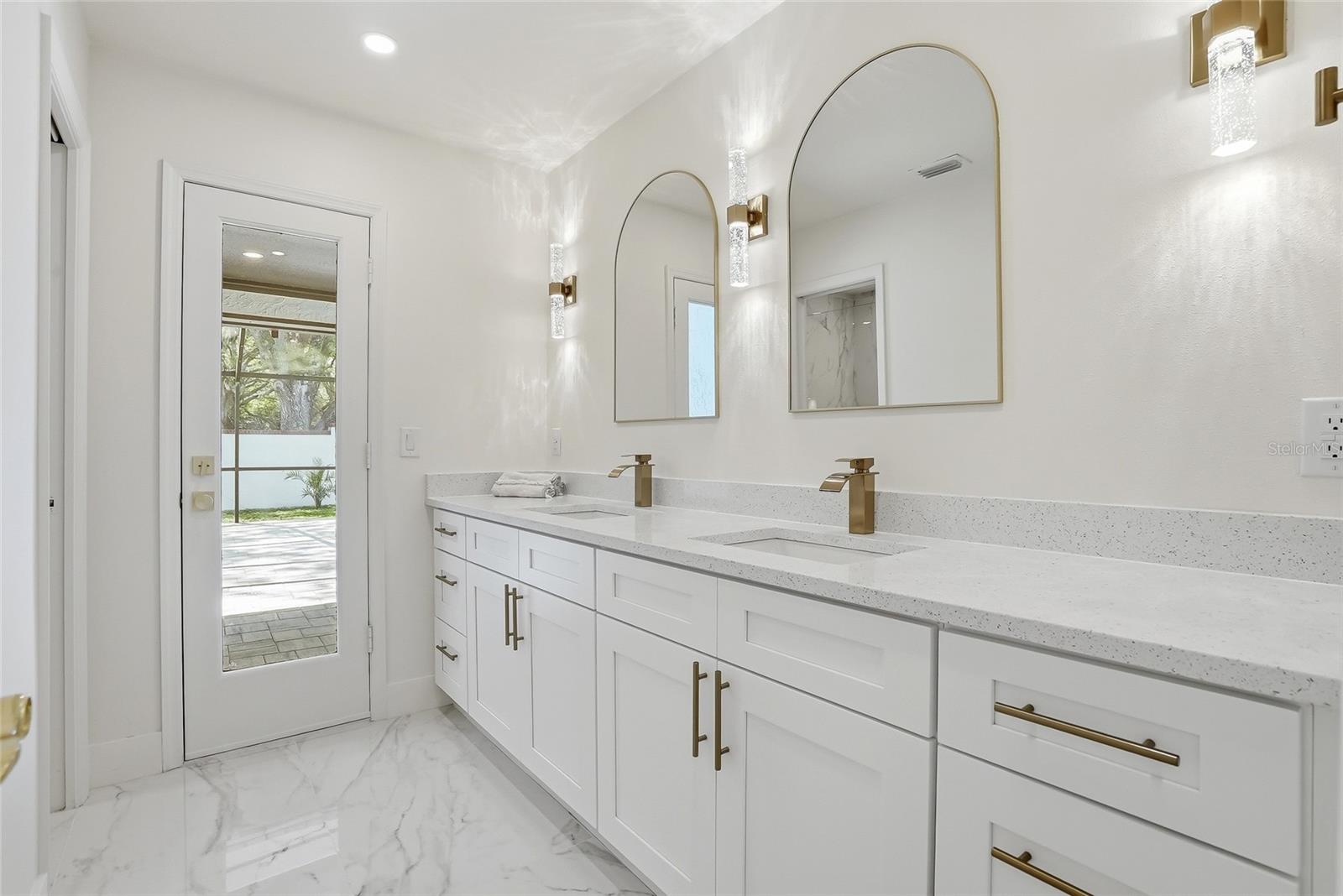 Image 39 of 87 For 6315 Chauncy Street