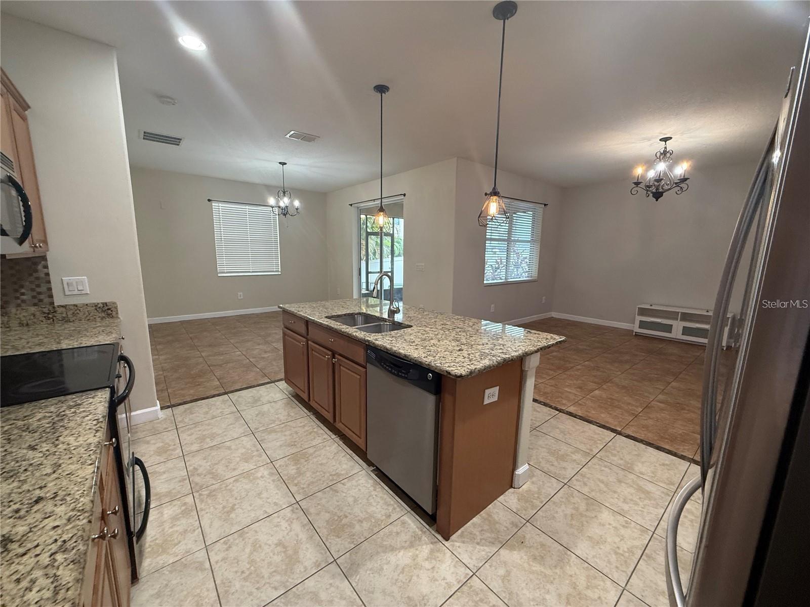 Image 12 of 37 For 3551 Gerrads Cross Court