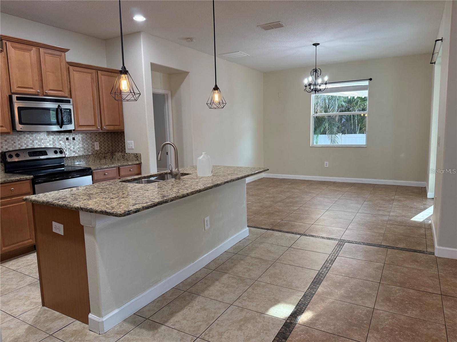 Image 17 of 37 For 3551 Gerrads Cross Court