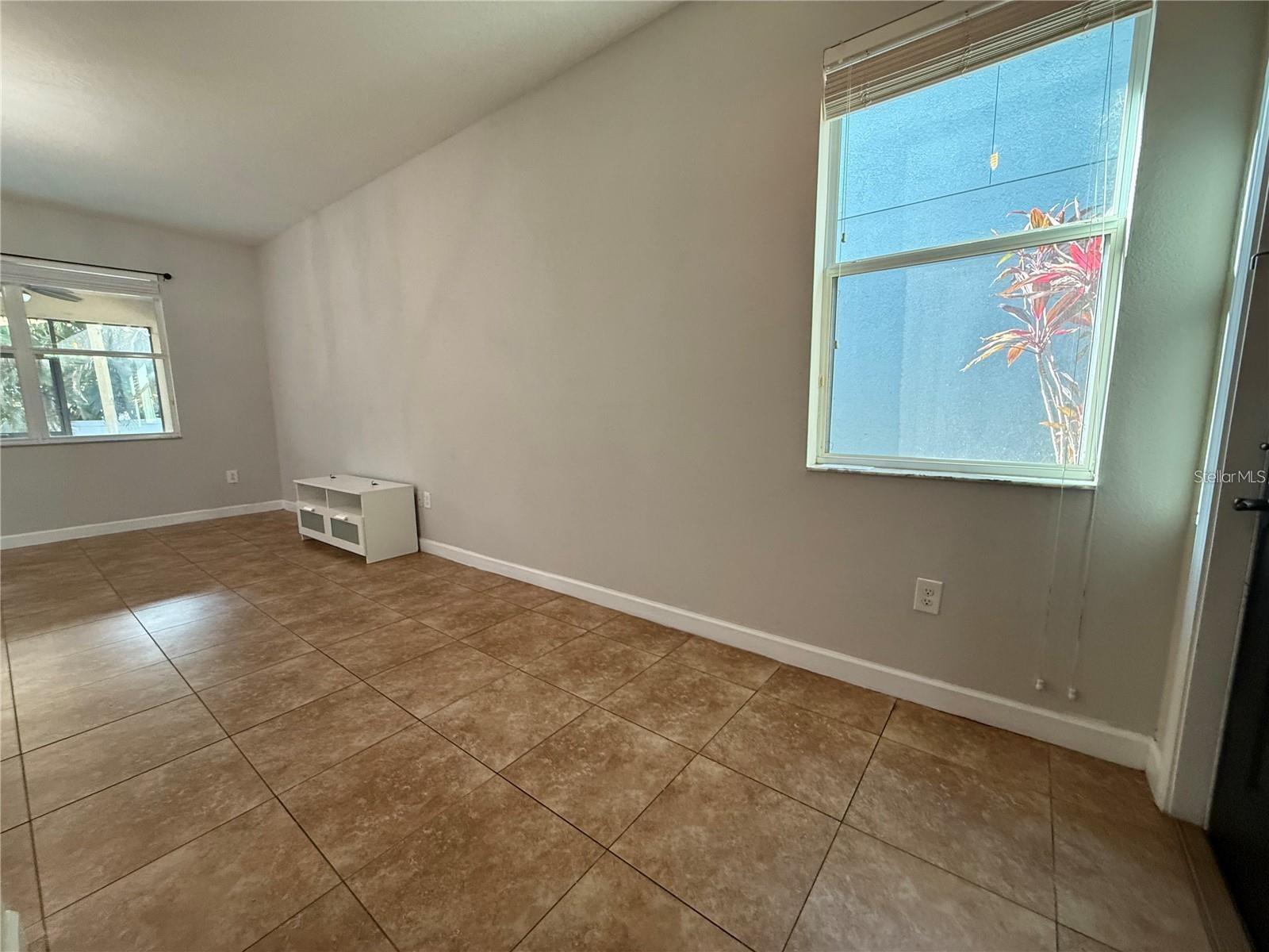 Image 8 of 37 For 3551 Gerrads Cross Court