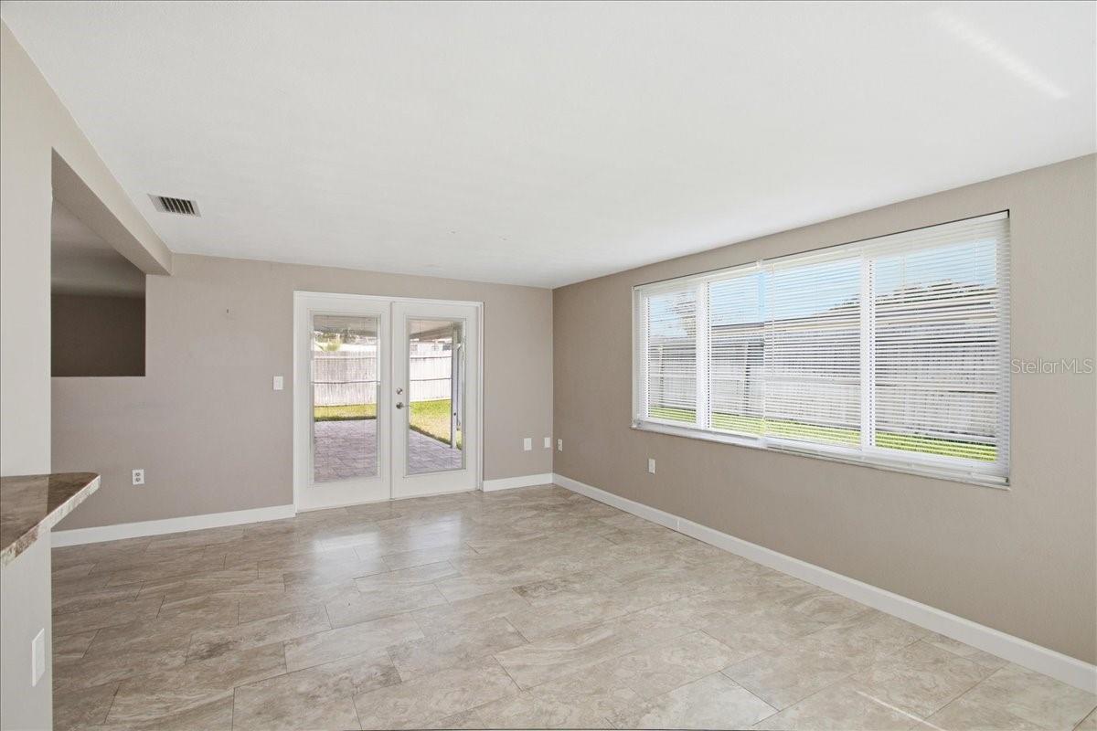 Image 16 of 40 For 3606 Cockatoo Drive